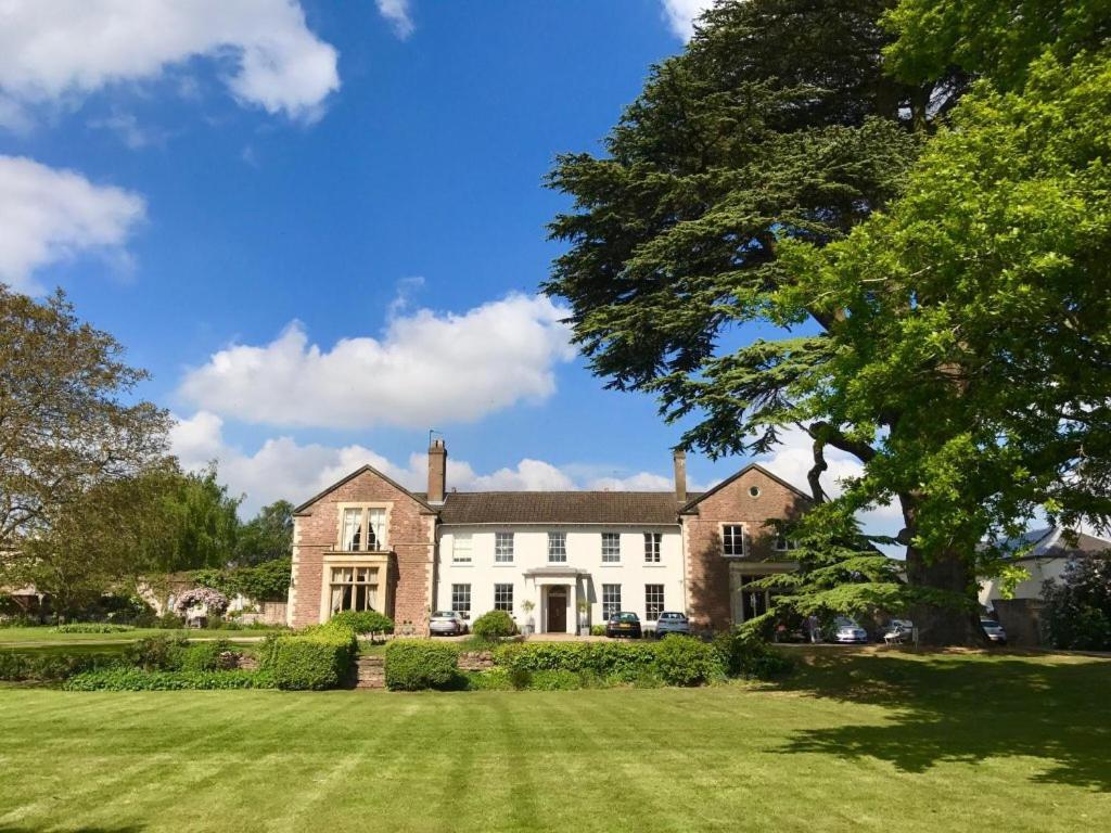 Glewstone Court Country House Hotel Ross-on-Wye Exterior photo